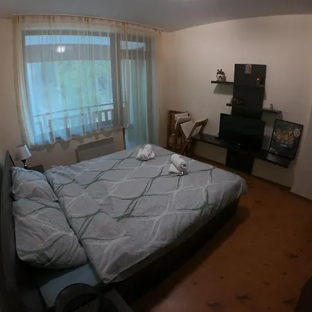 Apartment In Forest Glade *